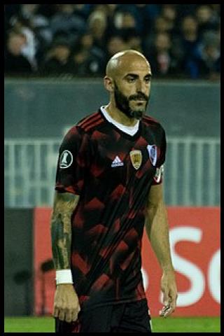 Famous People with surname Pinola