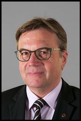 Famous People with surname Platter