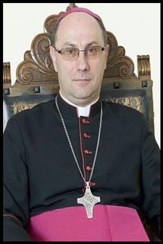 Famous People with surname Pol&aacute;k