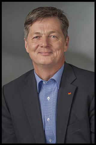 Famous People with surname Pols