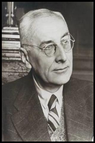 Famous People with surname Posthumus