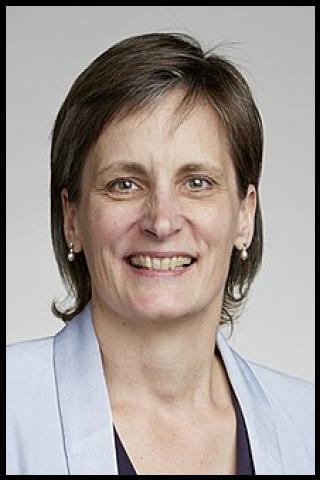 Famous People with surname Quere