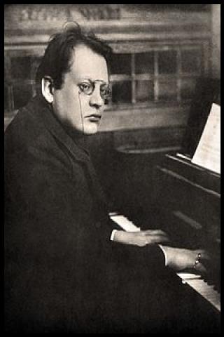 Famous People with surname Reger