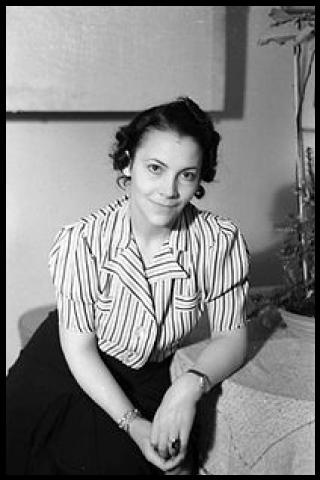 Famous People with surname Sais