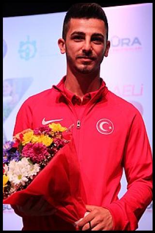 Famous People with surname Samdan