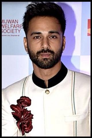 Famous People with surname Samrat