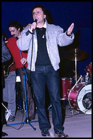 Famous People with surname Santagata