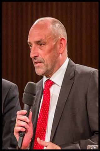 Famous People with surname Scheele