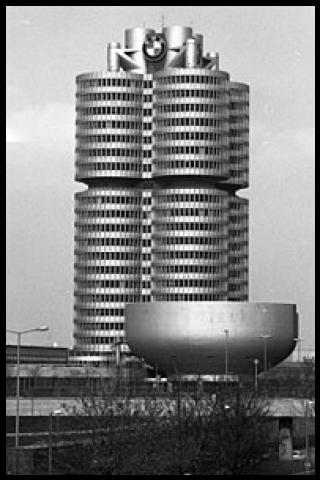 Famous People with surname Schwanzer