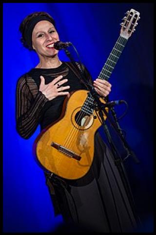 Famous People with surname Scollo