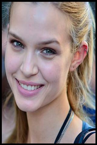 Famous People with surname Skriver