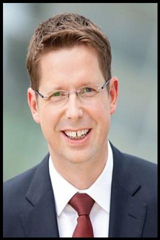 Famous People with surname Stracke