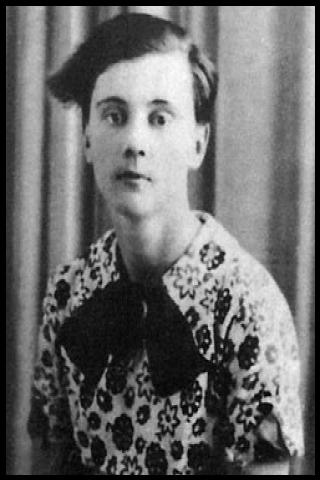 Famous People with surname Sweney