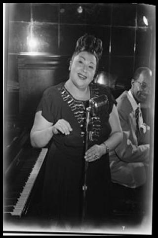 Famous People with surname Syms