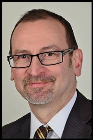 Famous People with surname Sz&aacute;jer