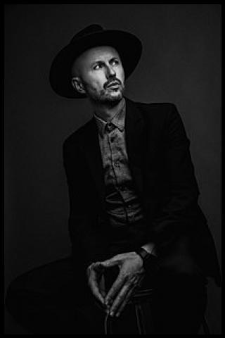 Famous People with surname Tailor