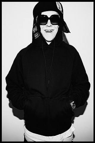 Famous People with surname Tape