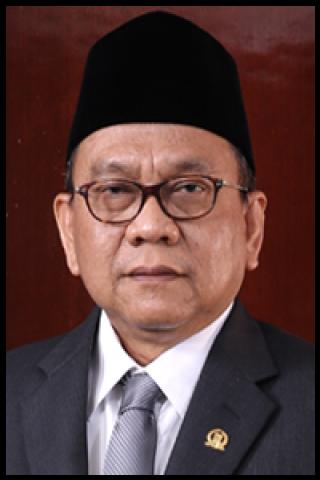 Famous People with surname Taufik