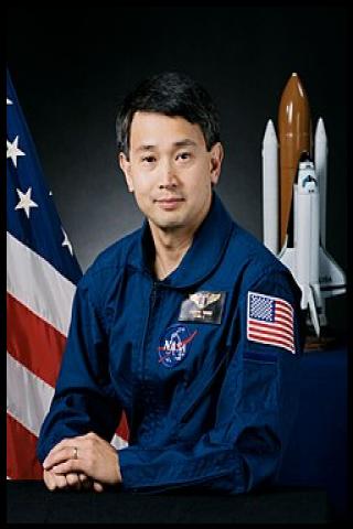 Famous People with surname Trinh