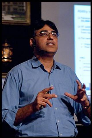 Famous People with surname Umer