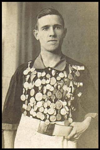 Famous People with surname Unzaga