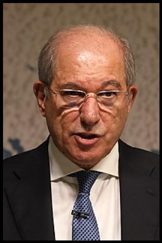 Famous People with surname &Uuml;z&uuml;mc&uuml;