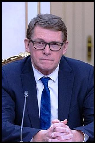 Famous People with surname Vanhanen