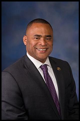 Famous People with surname Veasey