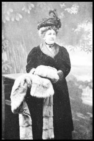 Famous People with surname Walford