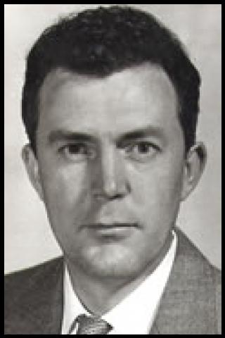 Famous People with surname Whinnery