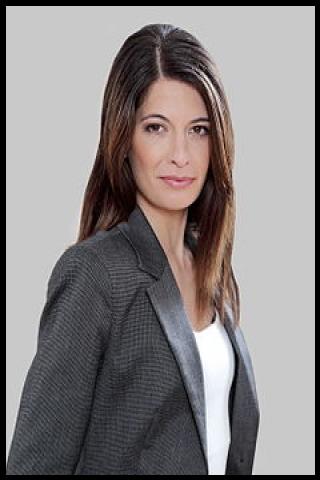 Famous People with surname Zervakis