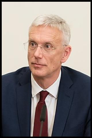 Famous People with name Arturs