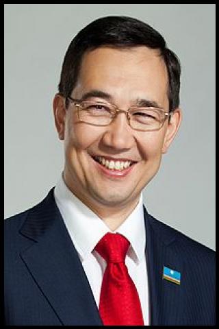 Famous People with name Aysen