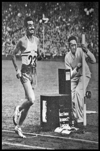 Famous People with name Delfo