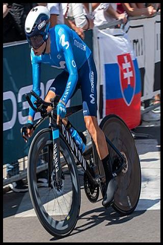 Famous People with name Einer