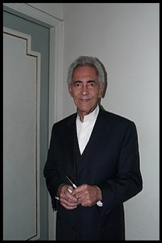 Famous People with name Farhang