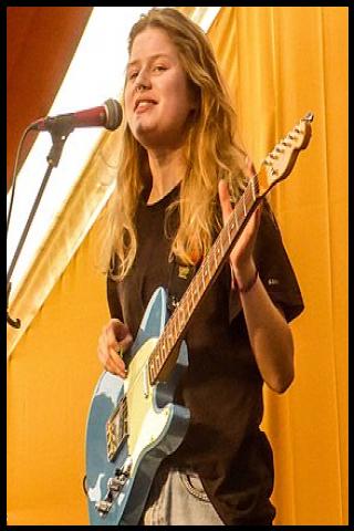 Famous People with name Girl