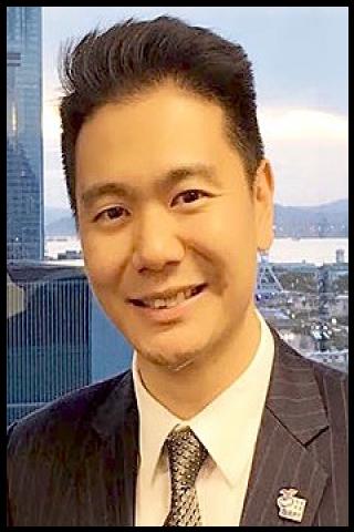 Famous People with name Holden