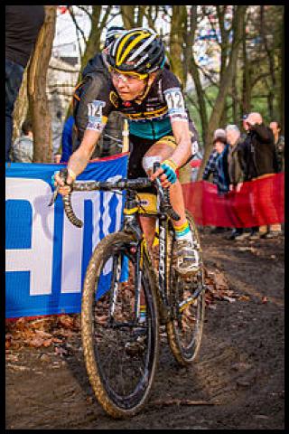 Famous People with name Jolien