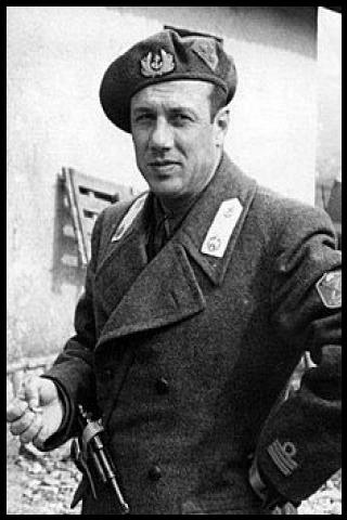 Famous People with name Junio