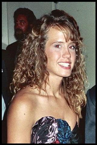 Famous People with name Leanna