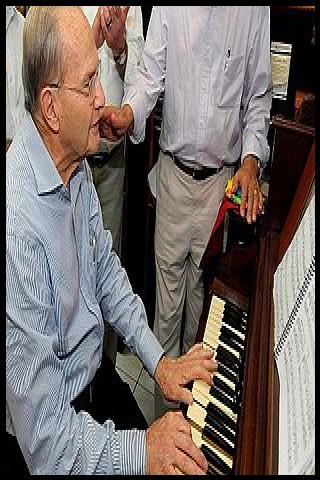 Famous People with name Lelis