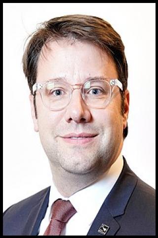 Famous People with name Loig