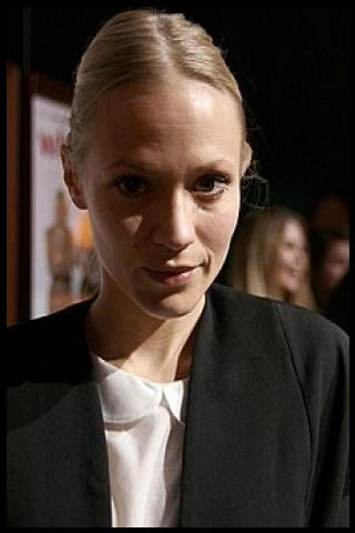 Famous People with name Mavie