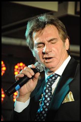 Famous People with name Moti