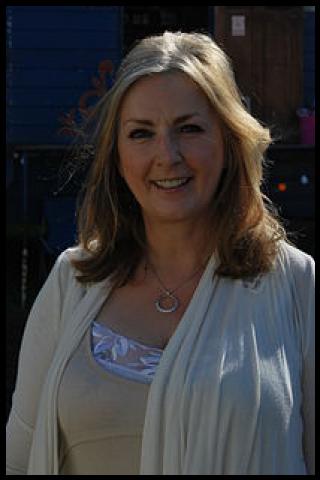 Famous People with name Moya