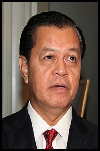 Famous People with name Noli