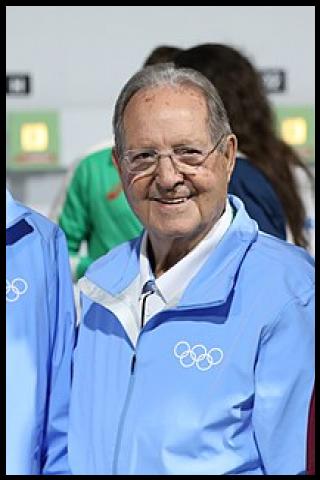 Famous People with name Oleg&aacute;rio