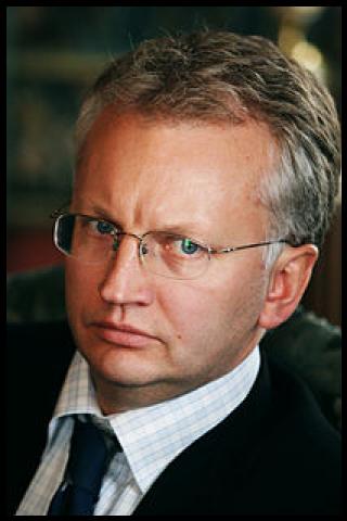 Famous People with name P&auml;r