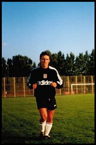 Famous People with name Sertan